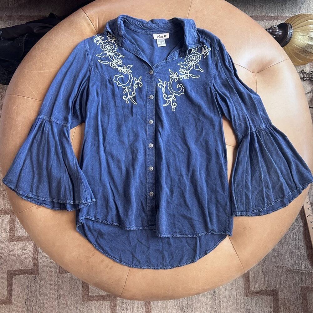 Embroidered Bell Sleeve Shirt Blue Western Cowgirl Boho Prairie Peasant Blouse M